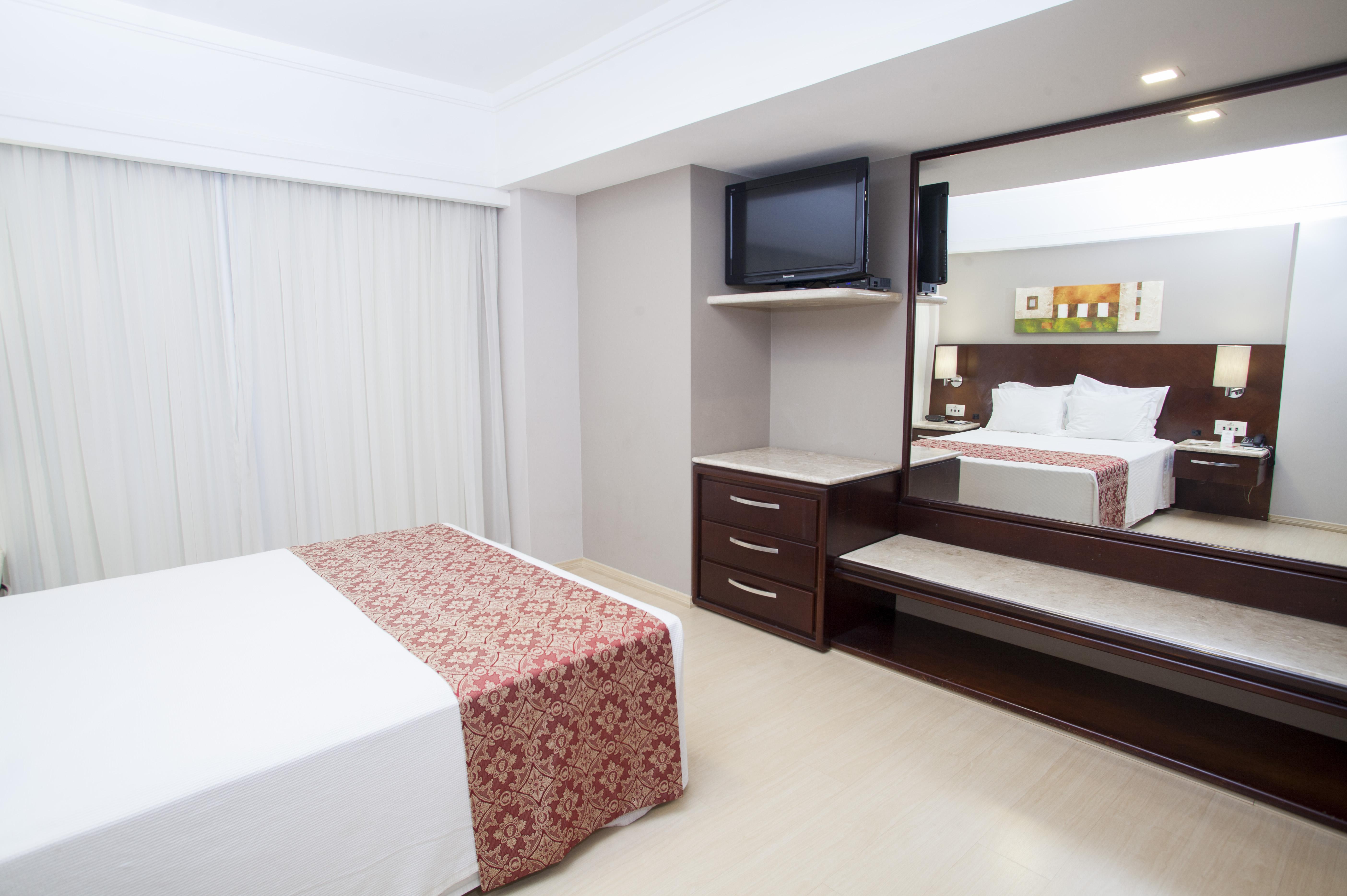 Hotel Bourbon Business 4*