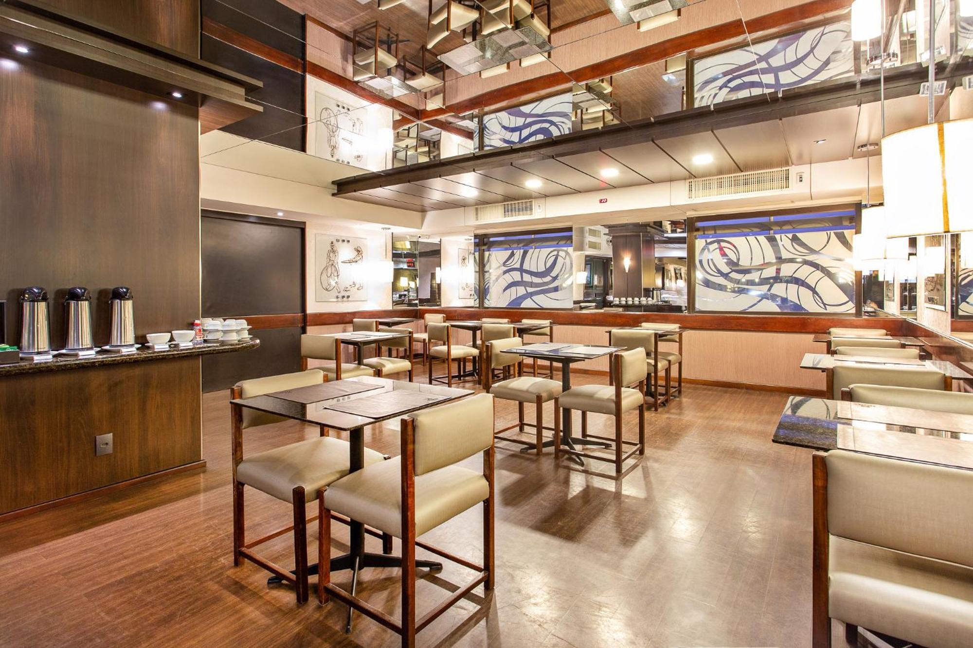 Hotel Bourbon Business 4*